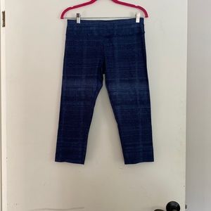 Lou and Grey capri leggings